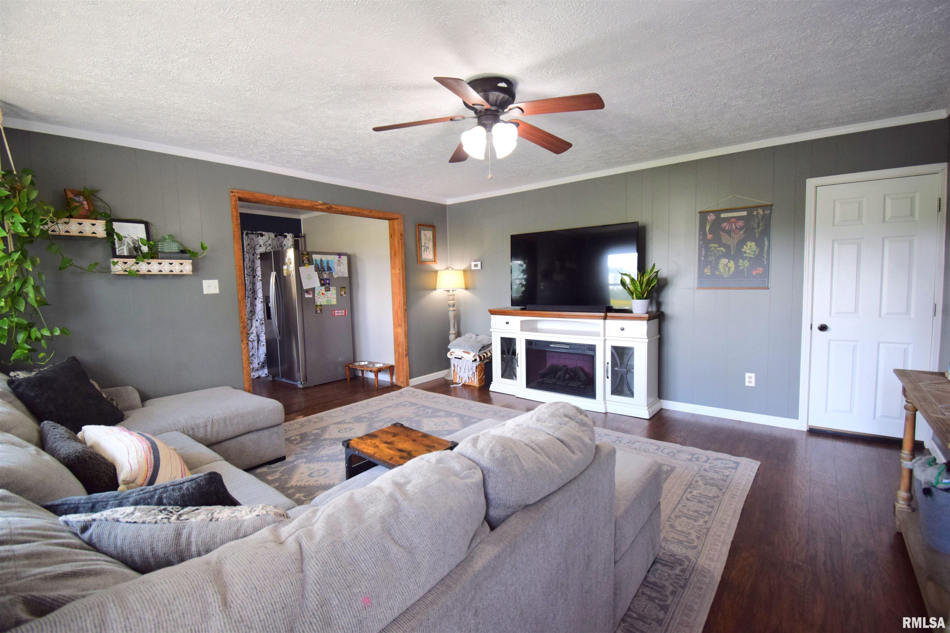 4560 East Davis Road Waltonville, IL 62894 - Photo 6 of 20 Gallery Image 6