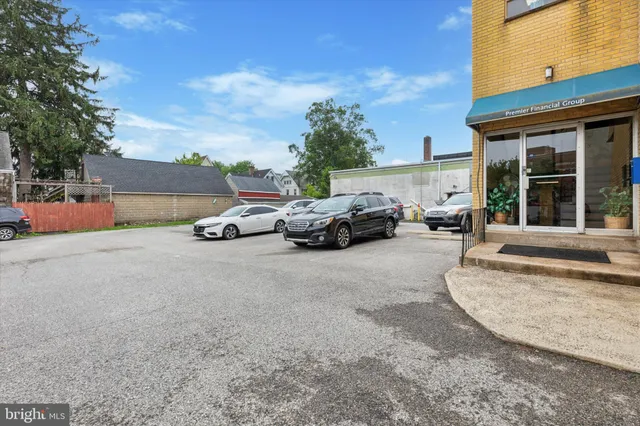 $1,050,000 | 119 South Easton Road, Glenside, PA 19038