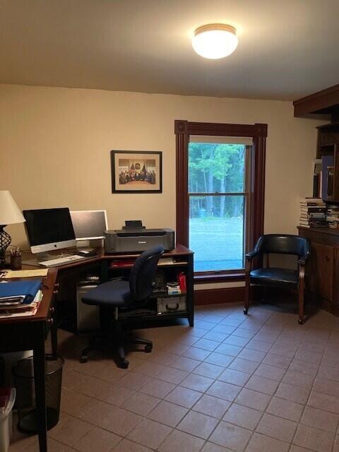 52 Cross Road Hancock, ME 04640 - Photo 20 of 41 Library/office w/built-in bookshelves.