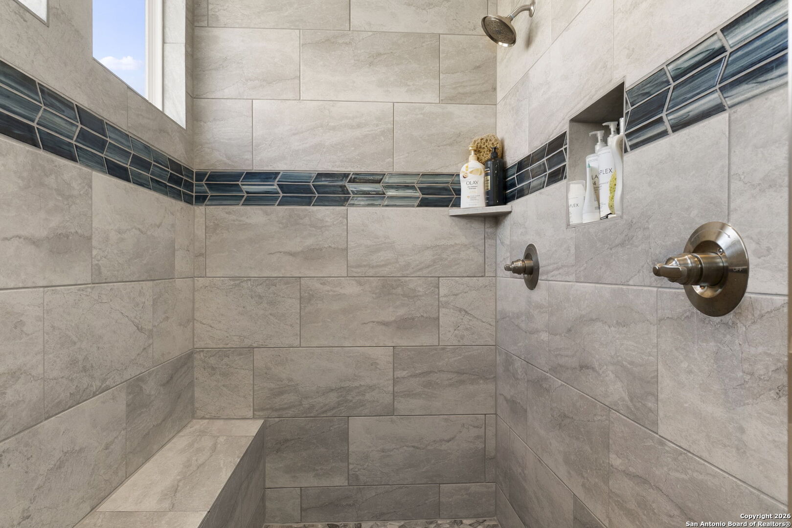 705 Tree Top Pass New Braunfels, TX 78130 - Photo 17 of 49