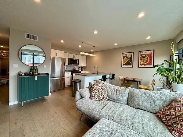 $5,700 | 244 Hanover Street, Unit 510, Boston, MA 02113