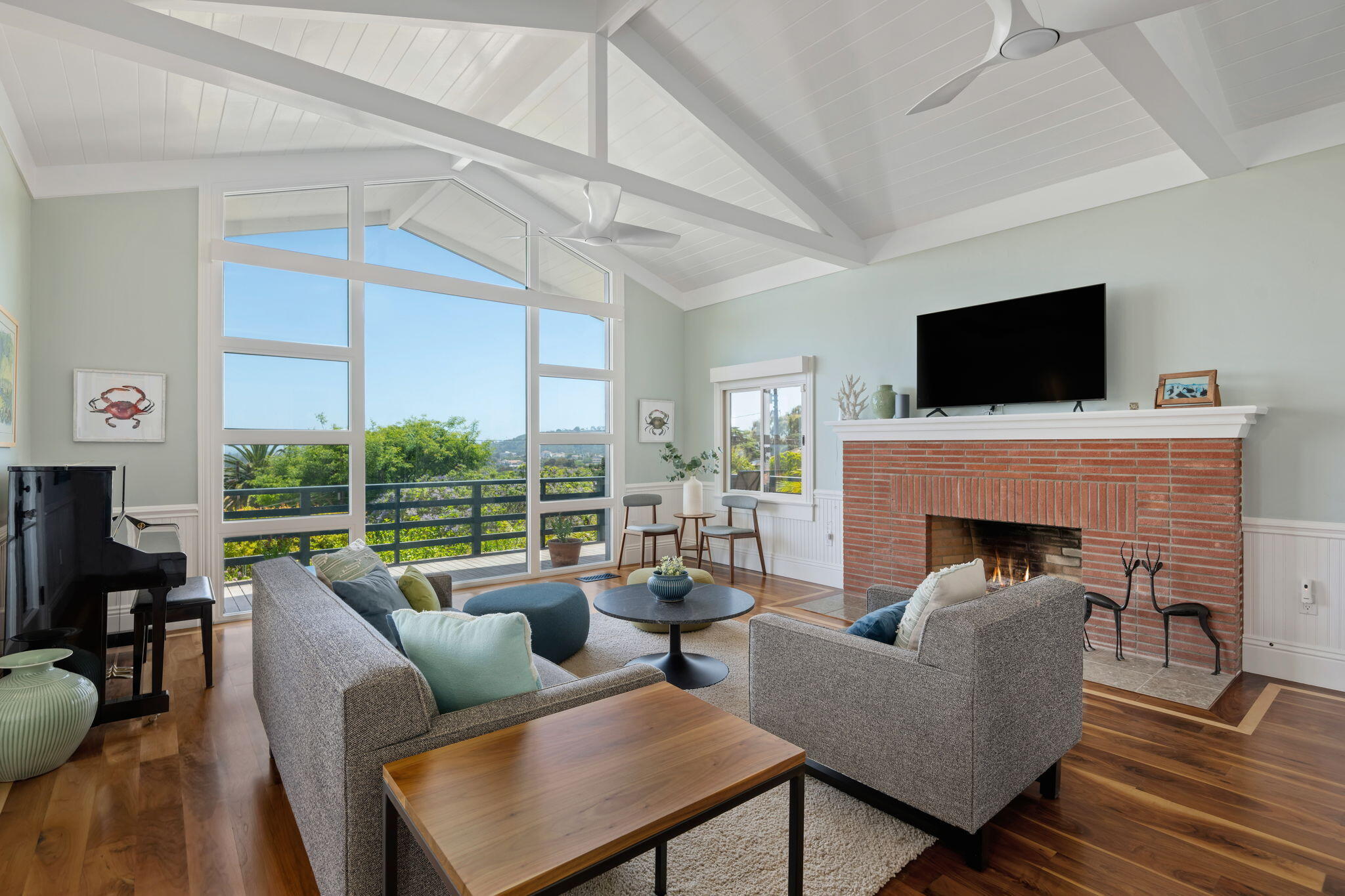 964 Garcia Road Santa Barbara, CA 93103 - Photo 17 of 48 03 - Living Room (1)