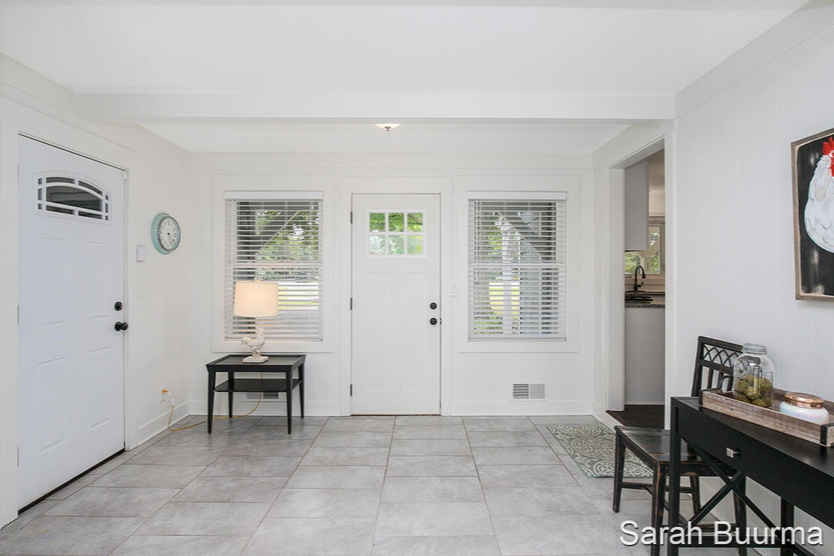 6313 Cascade Road Southeast Grand Rapids, MI 49546 - Photo 17 of 31 IMG_6344