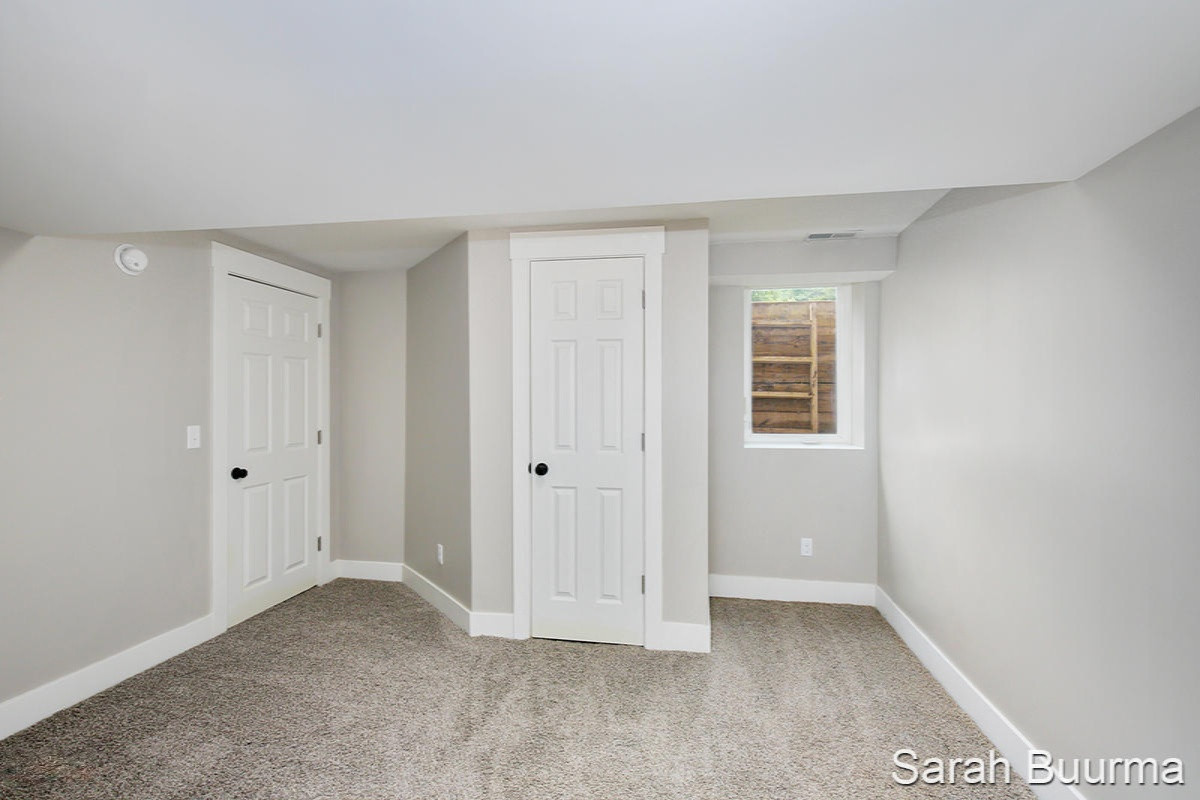6313 Cascade Road Southeast Grand Rapids, MI 49546 - Photo 20 of 31 IMG_6347