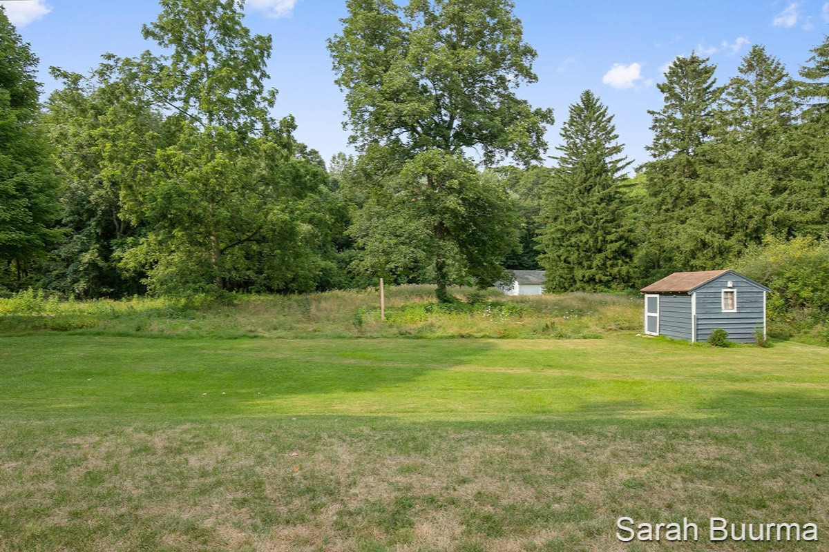 6313 Cascade Road Southeast Grand Rapids, MI 49546 - Photo 25 of 31 IMG_6352