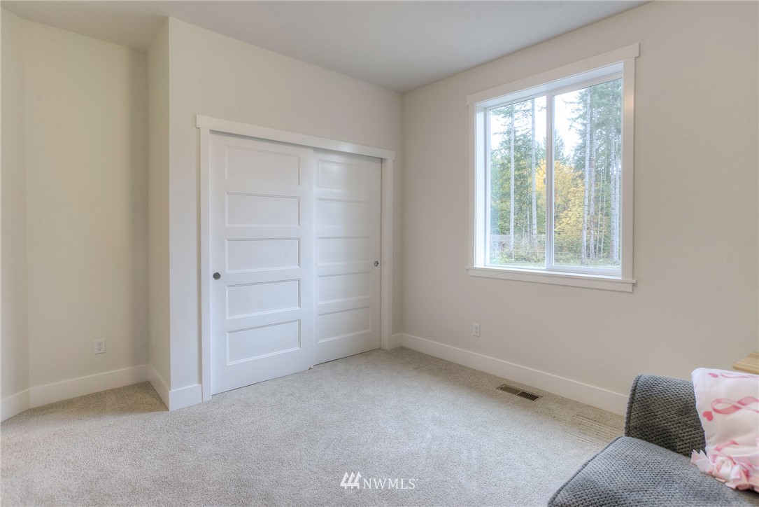 3940 Grove Road Northwest Olympia, WA 98502 - Photo 17 of 26 Gallery Image 17