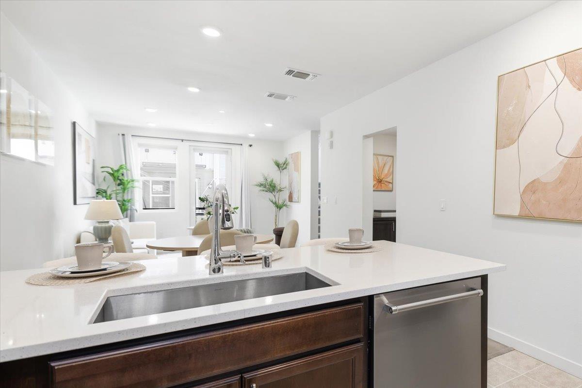1463 Lavender Loop Milpitas, CA 95035 - Photo 22 of 59 Gallery Image 22