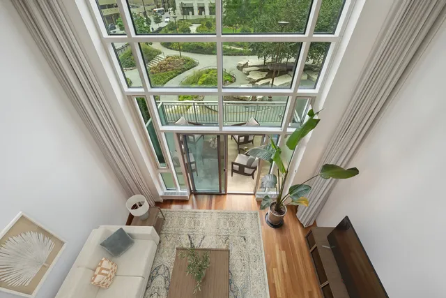 $860,000 | 505 North McClurg Court, Unit 203, Chicago, IL 60611