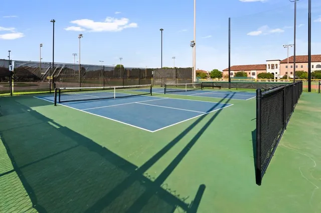 a view of a tennis court