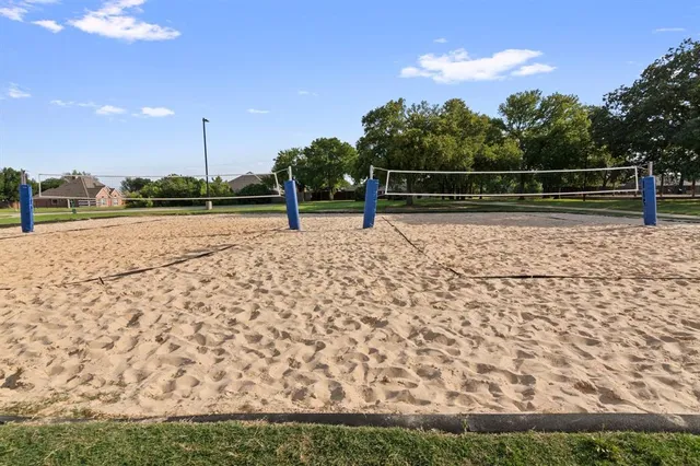 a view of an outdoor space and a yard