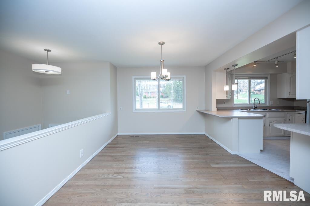 6203 North Post Oak Road Peoria, IL 61615 - Photo 11 of 43