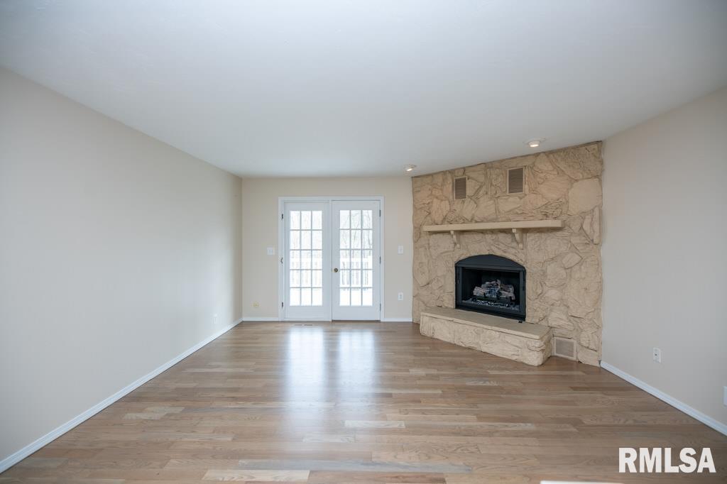 6203 North Post Oak Road Peoria, IL 61615 - Photo 12 of 43