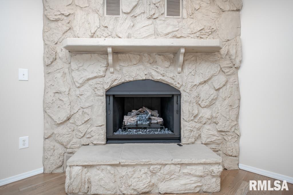 6203 North Post Oak Road Peoria, IL 61615 - Photo 15 of 43