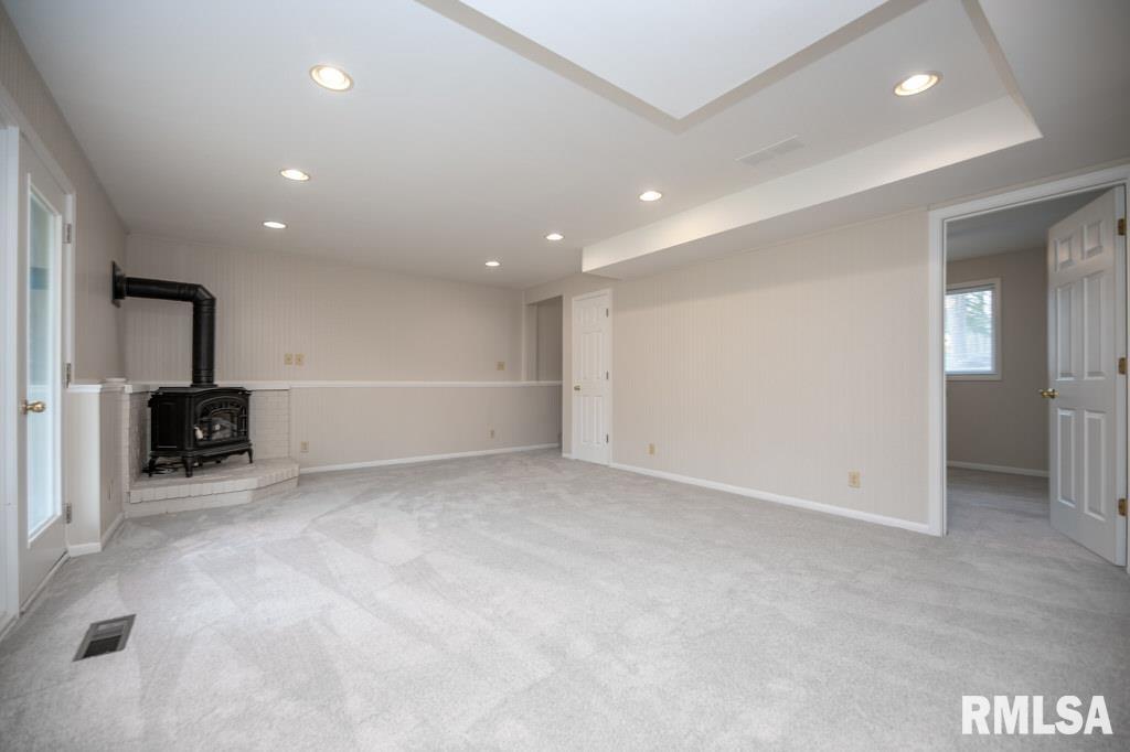 6203 North Post Oak Road Peoria, IL 61615 - Photo 27 of 43