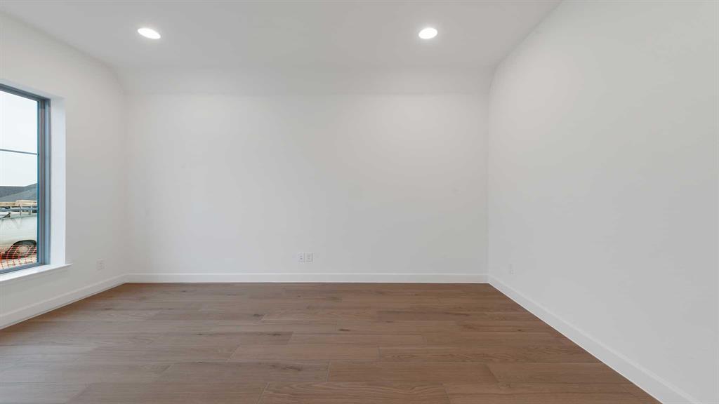 829 Stoney Bridge Way Lavon, TX 75166 - Photo 19 of 35 a view of room with window