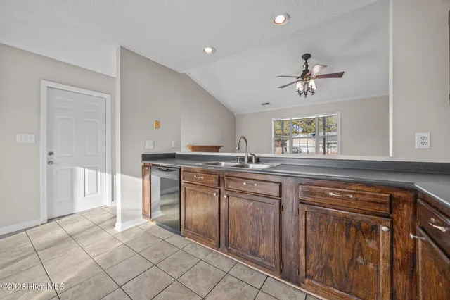 $209,000 | 166 Glenwood Drive, Hubert, NC 28539