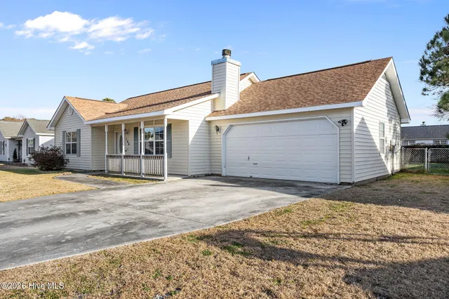 $209,000 | 166 Glenwood Drive, Hubert, NC 28539