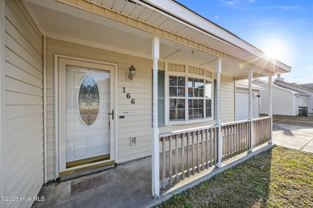 $209,000 | 166 Glenwood Drive, Hubert, NC 28539