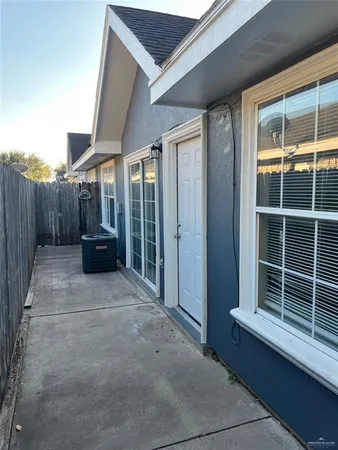 $850 | 2714 Ringold Circle, Unit 4, Edinburg, TX 78539