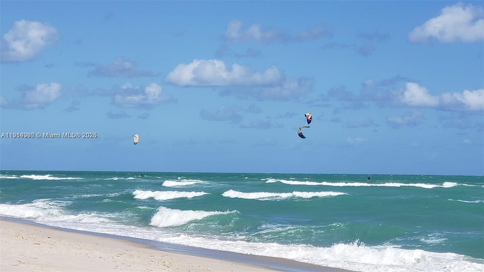 8001 Crespi Boulevard, Unit 6D Miami Beach, FL 33141 - Photo 22 of 29 a view of an ocean