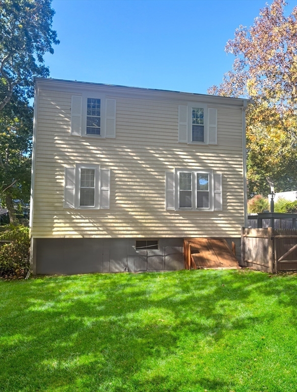 292 Megan Road Barnstable, MA 02601 - Photo 3 of 12