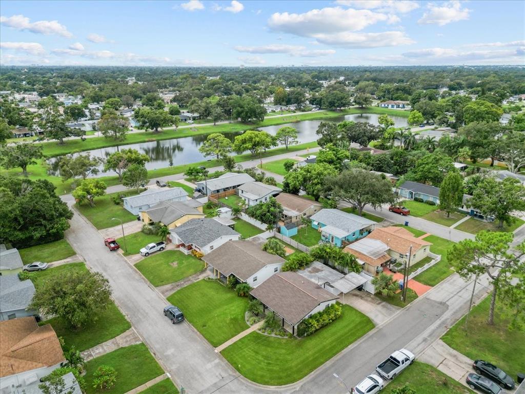 3488 40th Way North St. Petersburg, FL 33713 - Photo 60 of 70 an aerial view of multiple house