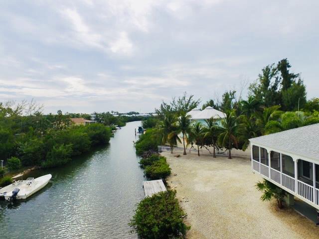 18 Bounty Lane Key Largo, FL 33037 - Photo 5 of 27 Canal view