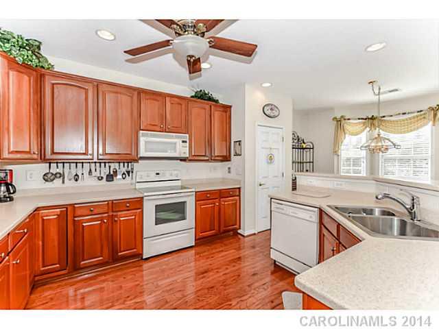 3225 Sapphire Lane Fort Mill, SC 29708 - Photo 13 of 16