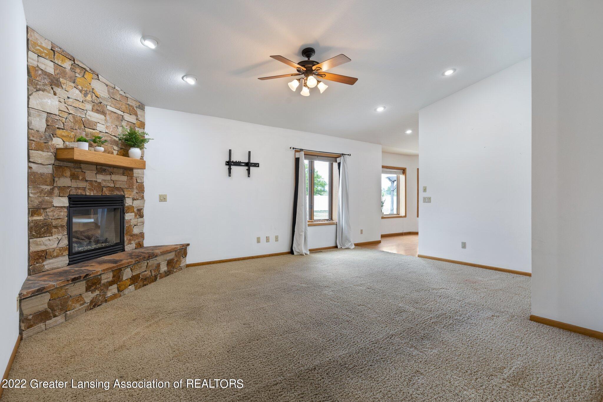 4984 West River Road Mount Pleasant, MI 48858 - Photo 27 of 44 38-web-or-mls-1P6A2180