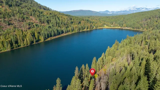 $399,999 | 1402 Mirror Lake Road, Sagle, ID 83860