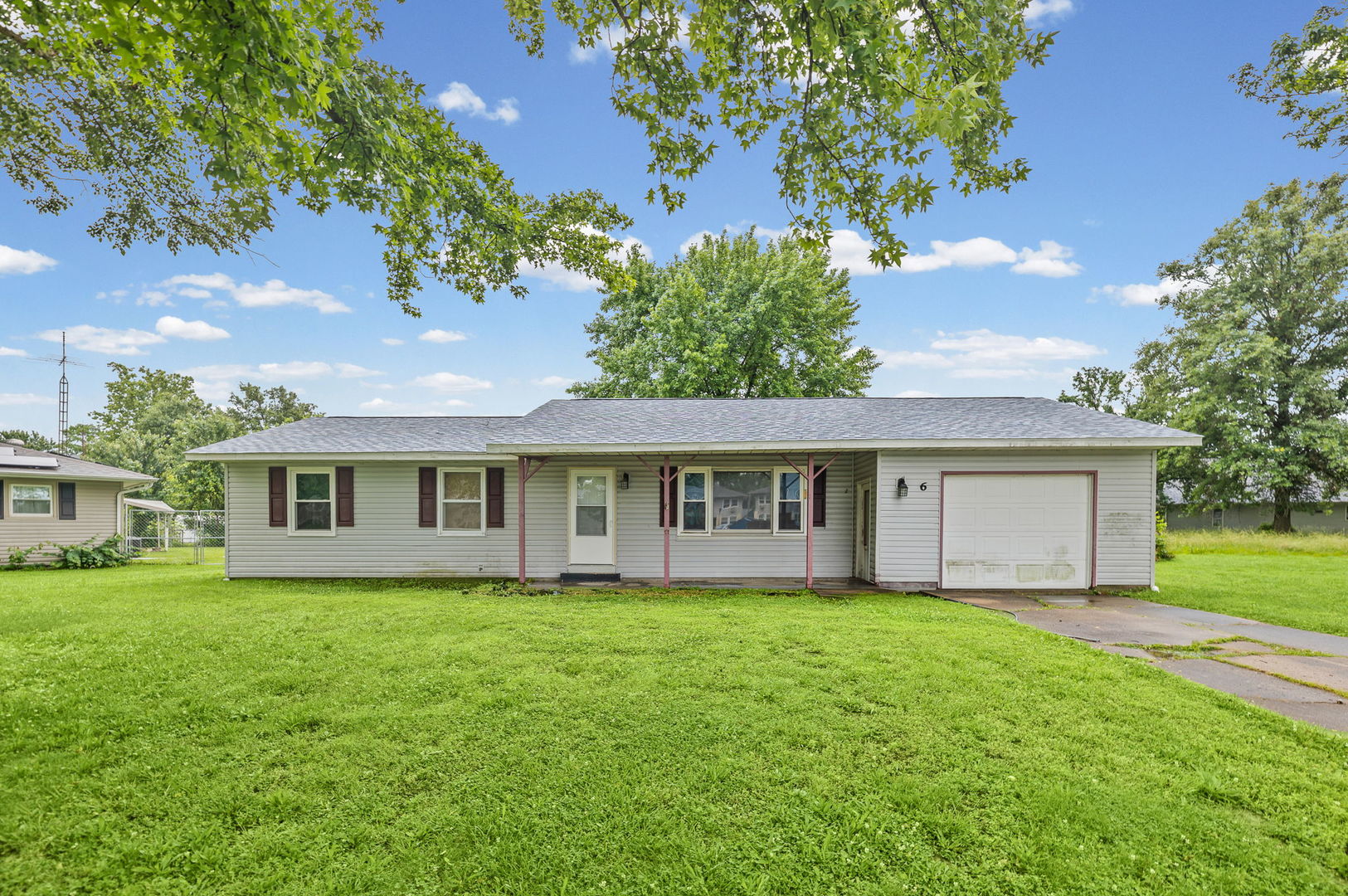 6 Edgebrook Street Centralia, IL 62801 - Photo 5 of 32
