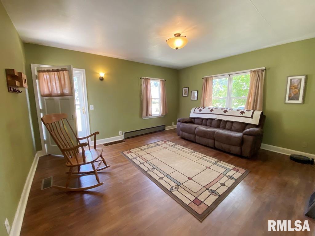 428 Kern Street Springfield, IL 62703 - Photo 3 of 35