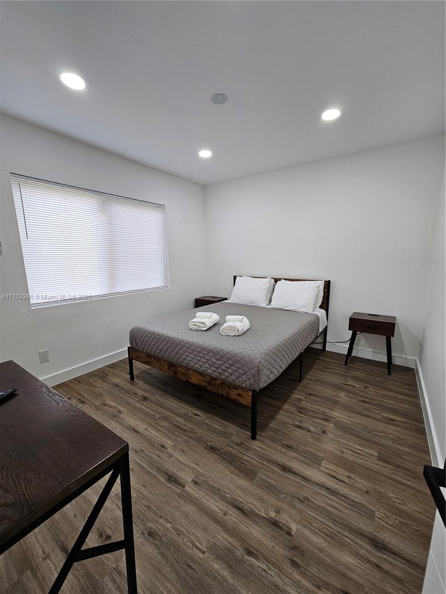 1946 Pierce Street, Unit 3 Hollywood, FL 33020 - Photo 31 of 43