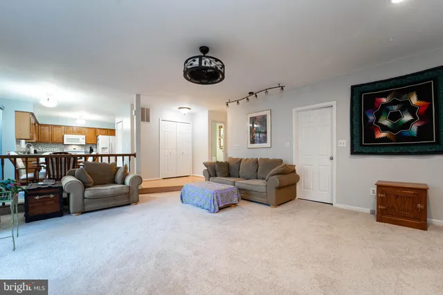 $750,000 | 10531 Hunters Way, Laurel, MD 20723