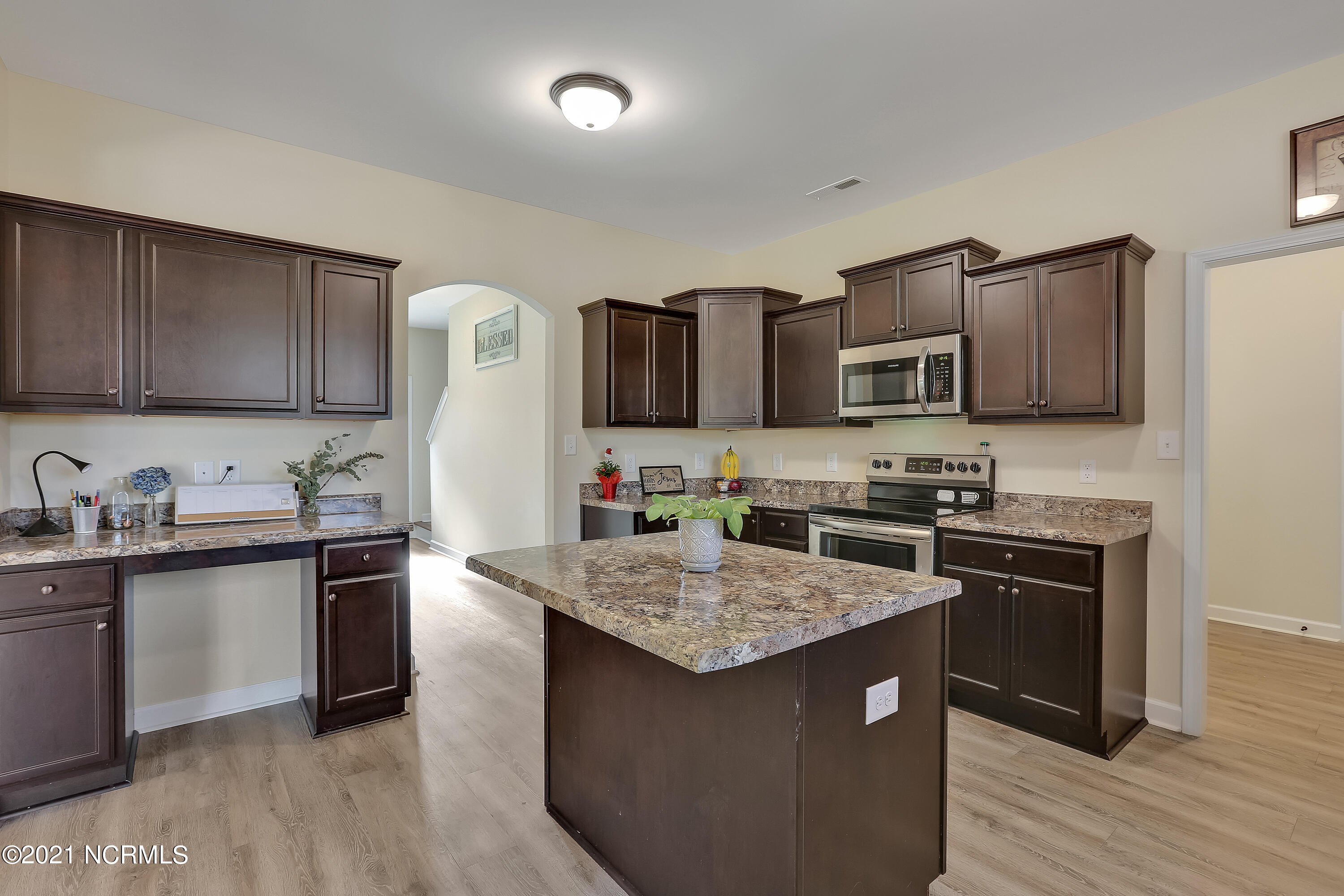 307 Windward Landing Holly Ridge, NC 28445 - Photo 12 of 34 307WindwardLanding-12
