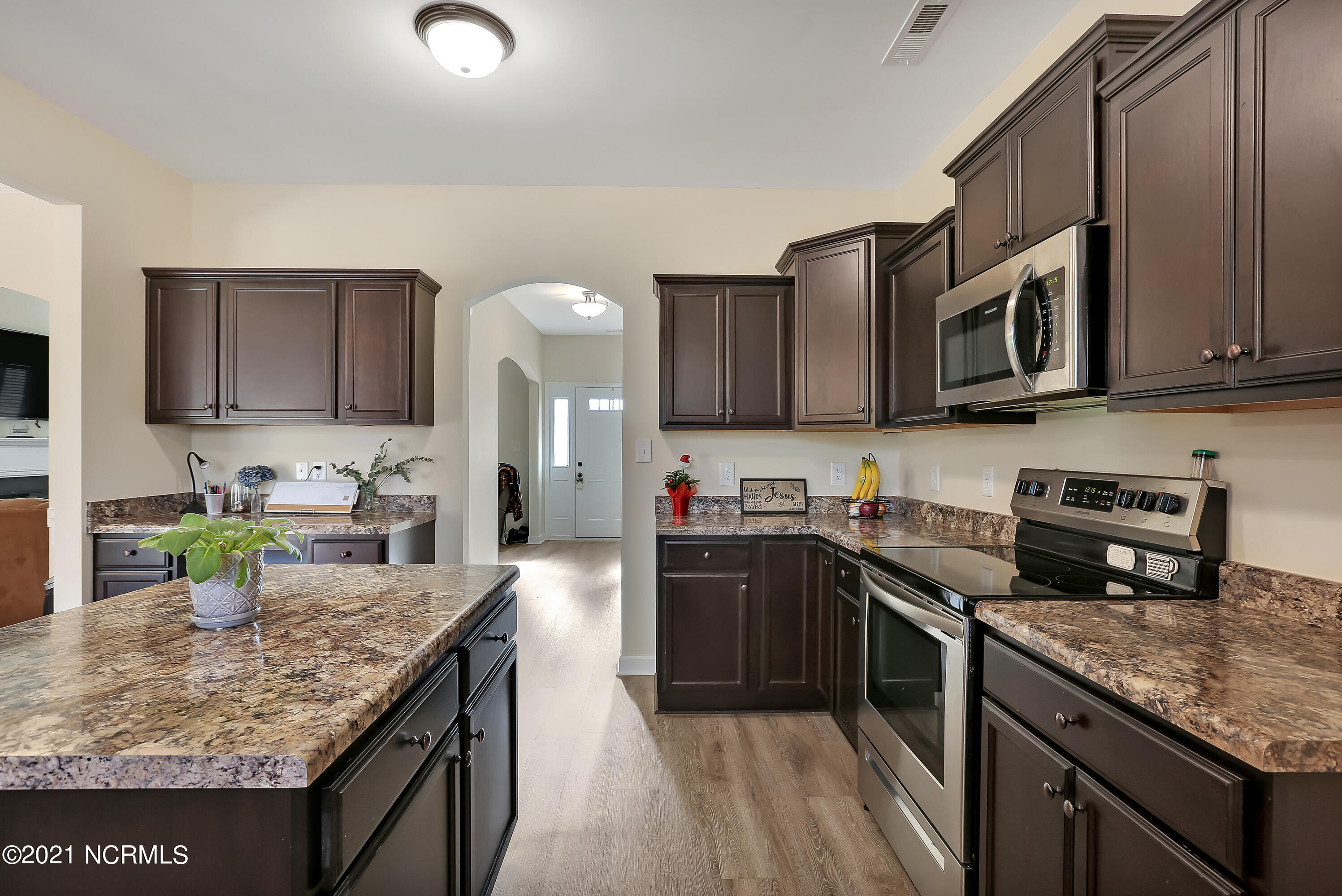 307 Windward Landing Holly Ridge, NC 28445 - Photo 17 of 34 307WindwardLanding-17