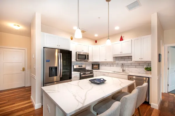 $580,000 | 45 Plaza Way, Unit 406, Plymouth, MA 02360