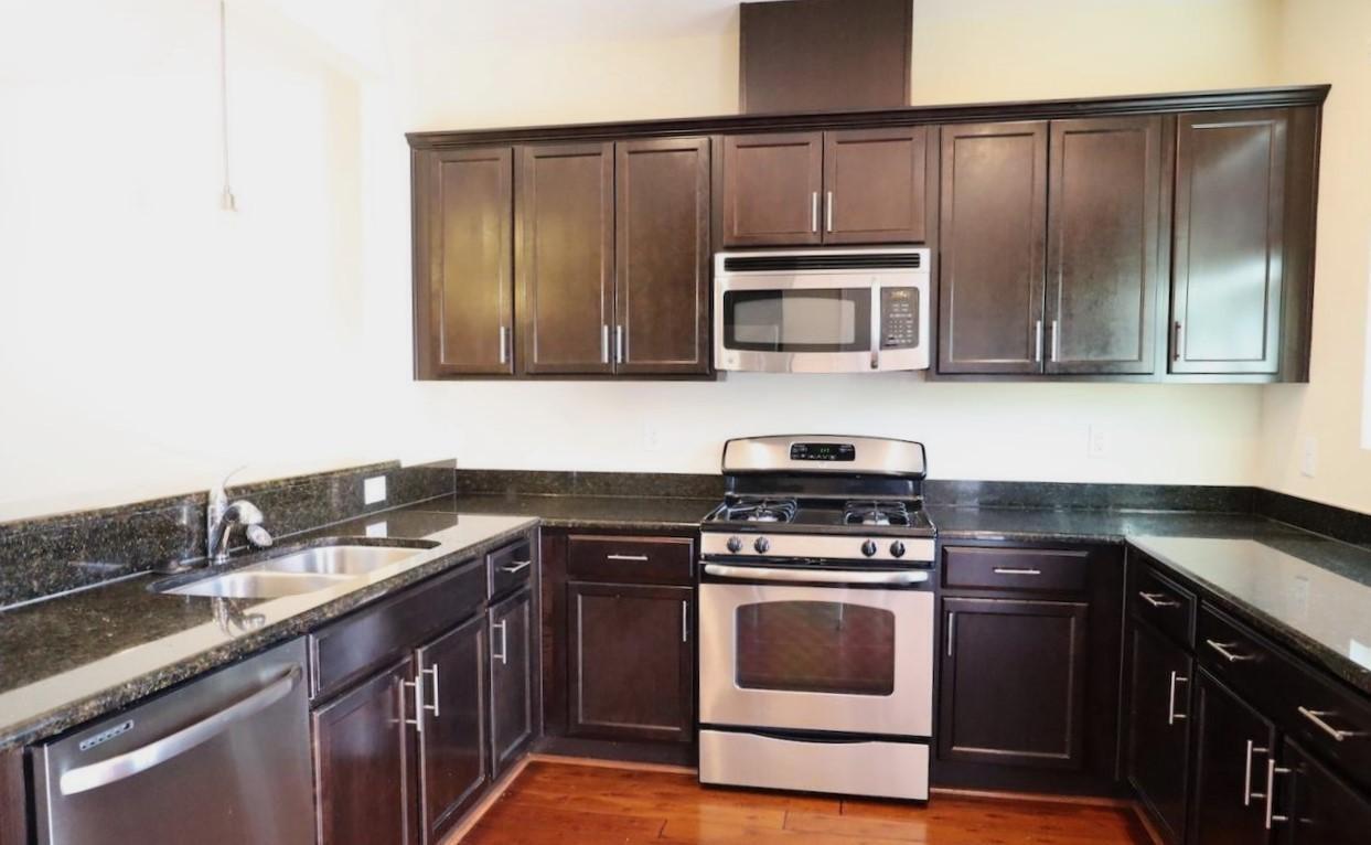 1517 Crafton Way Raleigh, NC 27607 - Photo 7 of 18 Photo #7