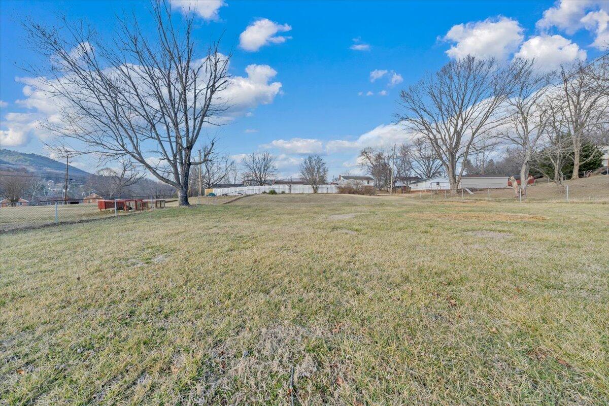 37 Springview Court Troutville, VA 24175 - Photo 5 of 49 44-MIB03597