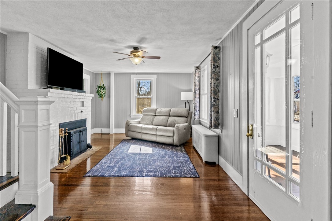 1304 Chopmist Hill Road Scituate, RI 02857 - Photo 12 of 36