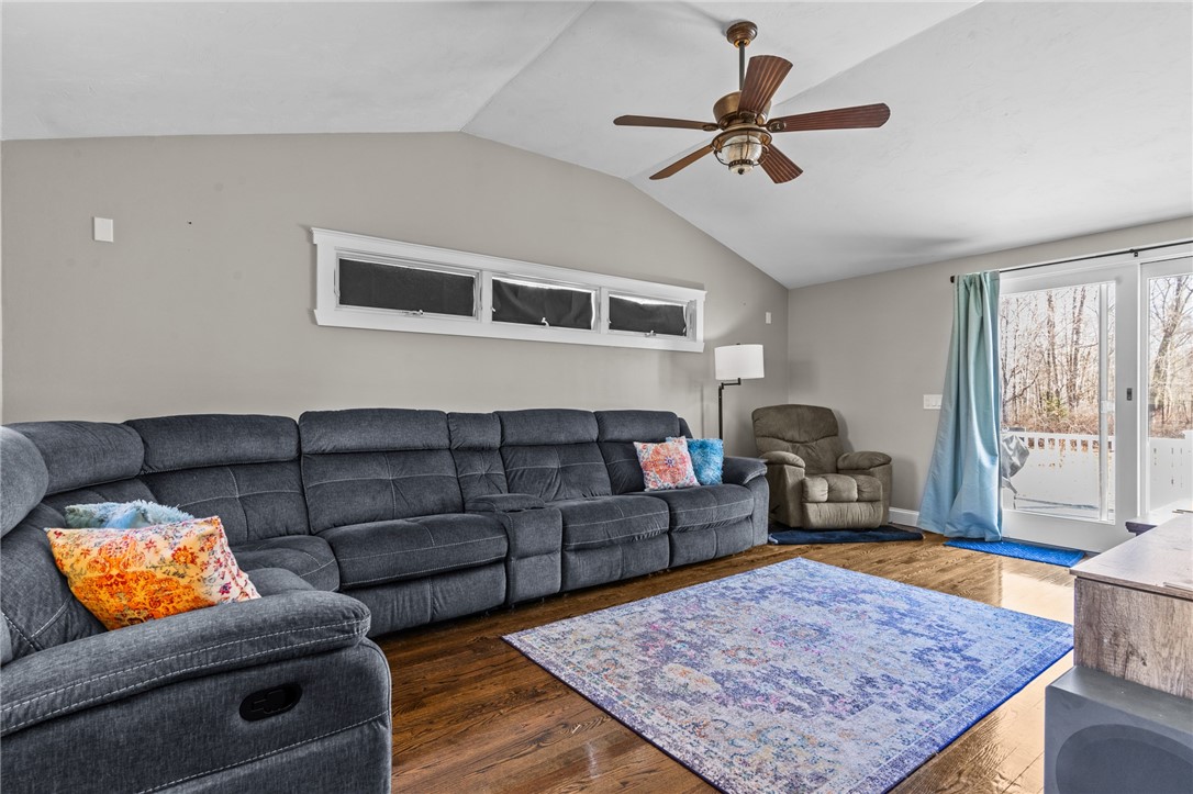 1304 Chopmist Hill Road Scituate, RI 02857 - Photo 19 of 36