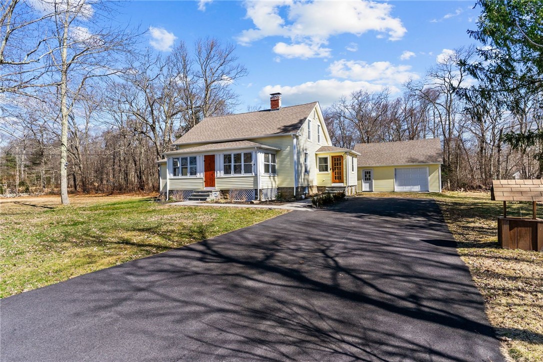 1304 Chopmist Hill Road Scituate, RI 02857 - Photo 2 of 36