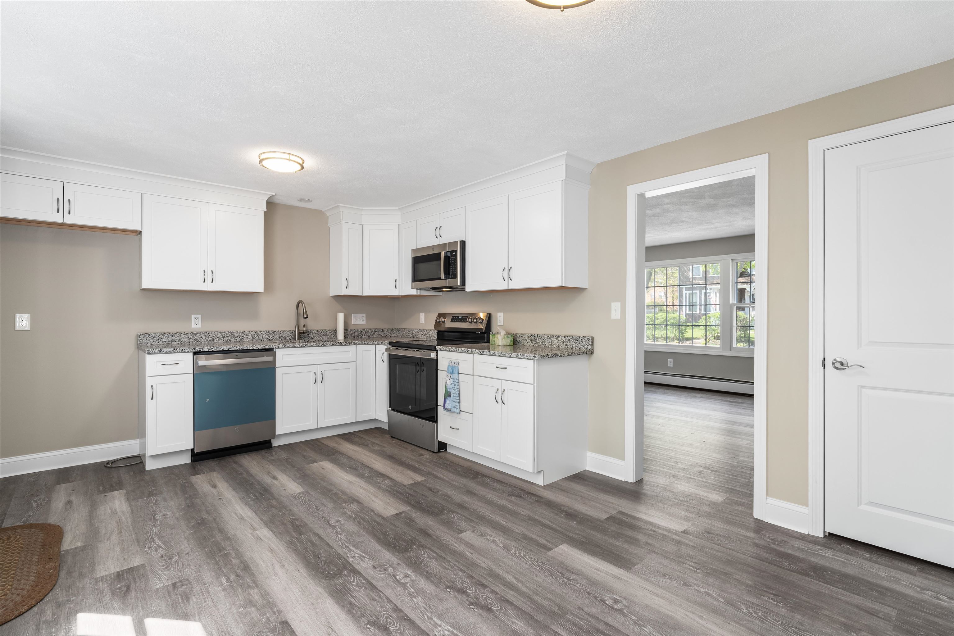 105 High Street, Unit E Hampton, NH 03842 - Photo 7 of 21