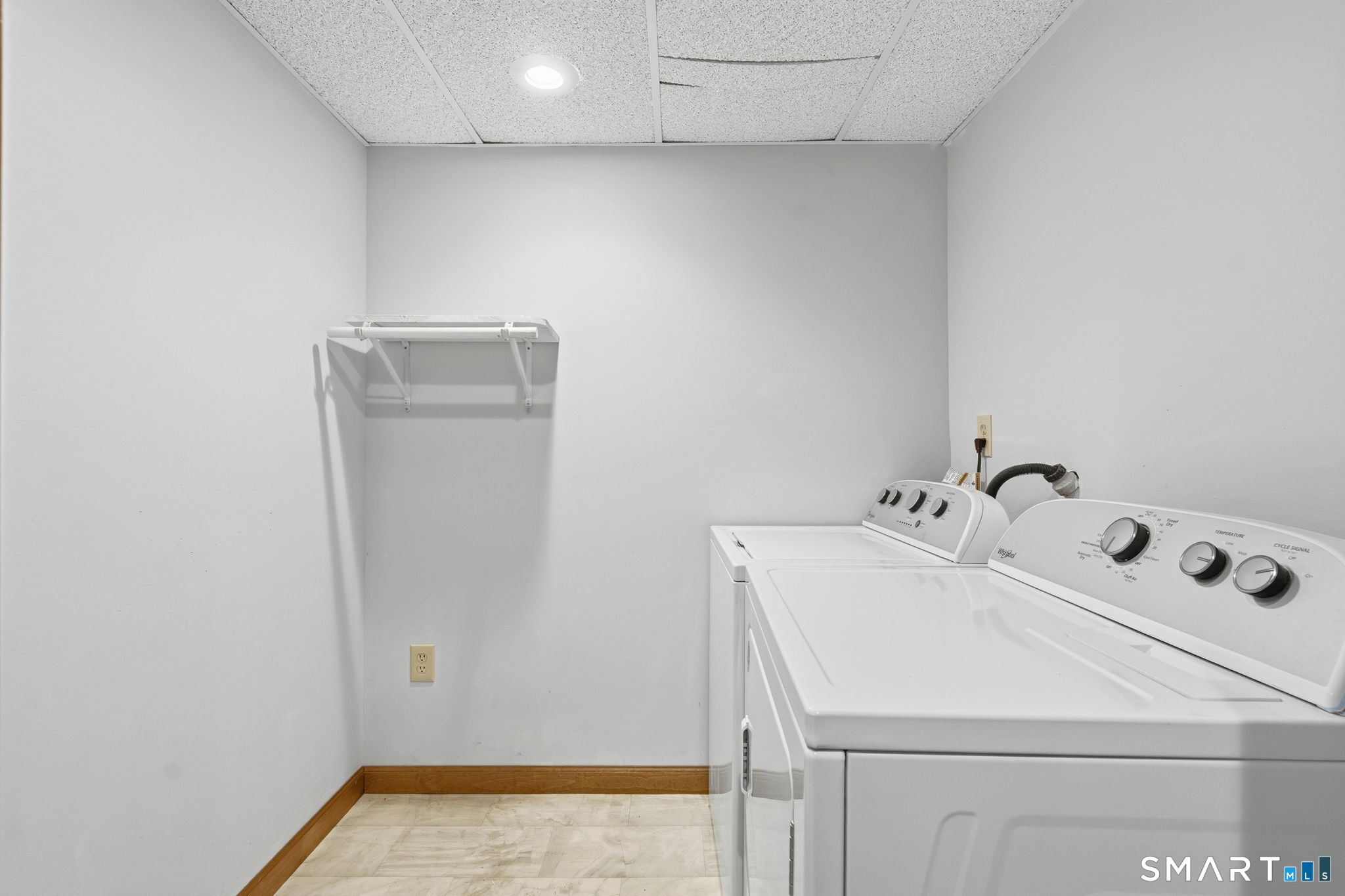 19 Holmes Road East Lyme, CT 06333 - Photo 30 of 39