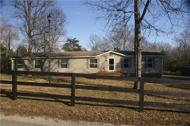 1969 Gentle Road Lewisburg, TN 37091 - Photo 1 of 8 Gallery Image 1
