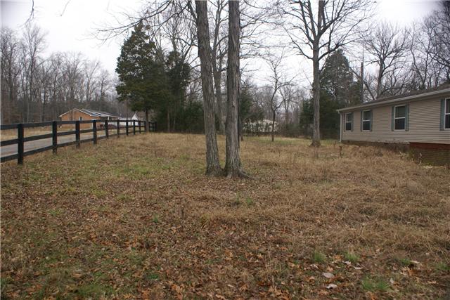 1969 Gentle Road Lewisburg, TN 37091 - Photo 3 of 8 Gallery Image 3