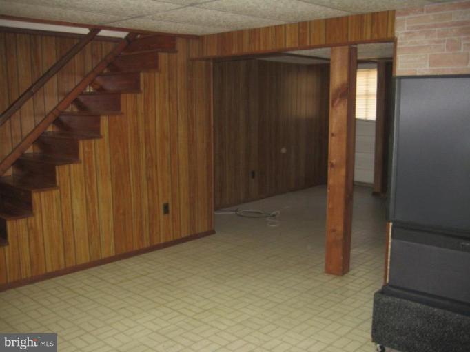 4835 Melbourne Road Baltimore, MD 21229 - Photo 5 of 7 a view of an empty room
