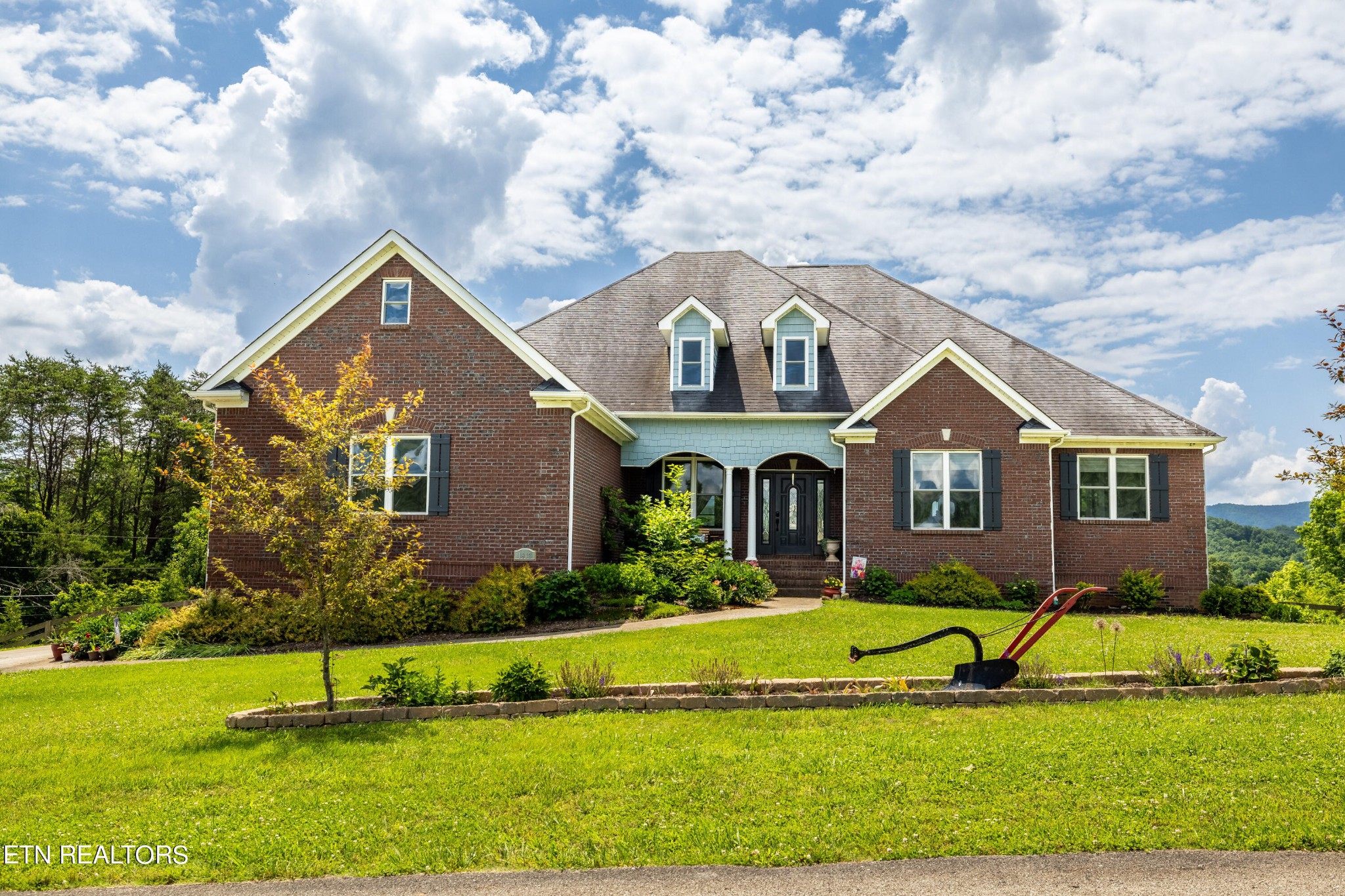 1913 Raulston Road Maryville, TN 37803 - Photo 1 of 50 Gallery Image 1