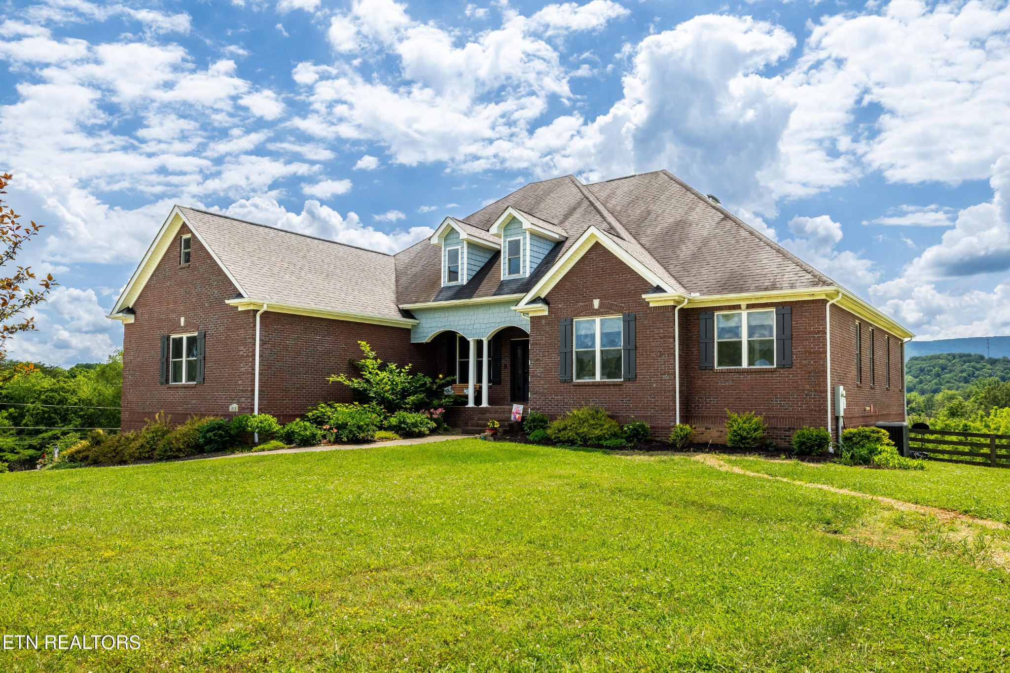 1913 Raulston Road Maryville, TN 37803 - Photo 2 of 50 Gallery Image 2