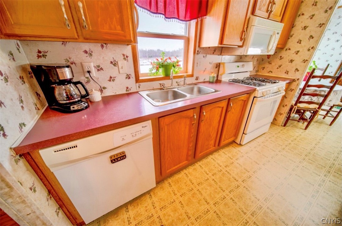 5657 Mitchell Road Verona, NY 13476 - Photo 4 of 24